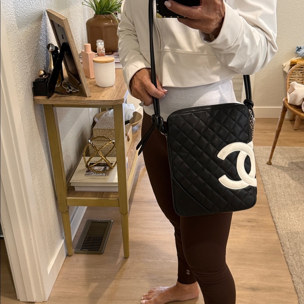 Chanel Black and White Cambon Quilted Crossbody Chanel bag. 
Early 2000s